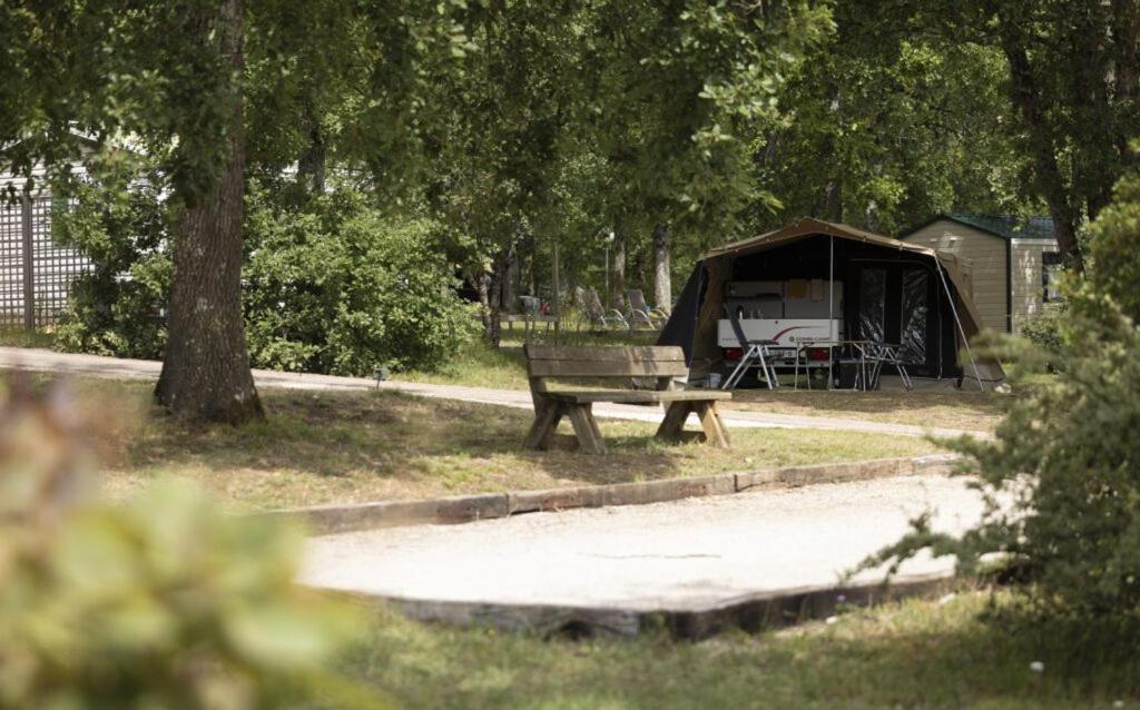 Camping Ushuaia Villages Au Bois Joli Andryes Exterior foto